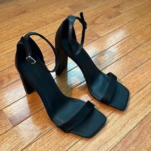 Forever 21 heels Size 8